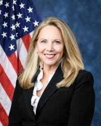 Official portrait of Laura Gillen
