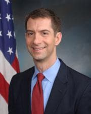 Official portrait of Tom Cotton