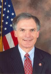 Official portrait of Robert E. Latta