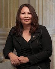 Official portrait of Tammy Duckworth
