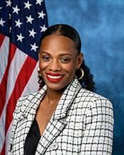 Official portrait of Summer L. Lee